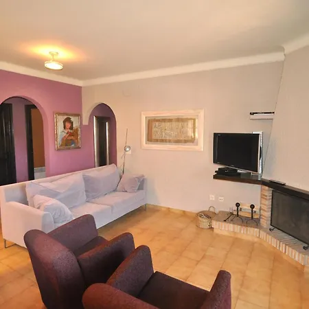 Villa Casa Encantadora Con Piscina Privada En Riells, Ideal Familias Y Amigos - Hisp-7-1