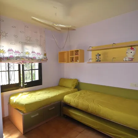 Villa Casa Encantadora Con Piscina Privada En Riells, Ideal Familias Y Amigos - Hisp-7-1 *